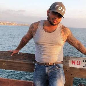 Meet your Posher, Javier